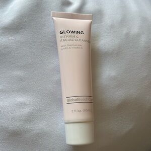 GlobalBeautyCare Glowing Vitamin C Facial Cleanser Niacinamide AHA’s Vitamin E